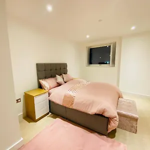 Apartment Excel, London
